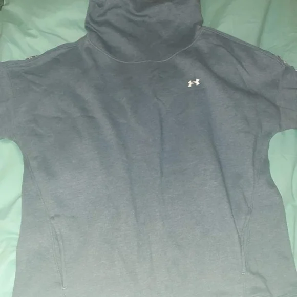 Sweatshirt - Picture 2 of 2